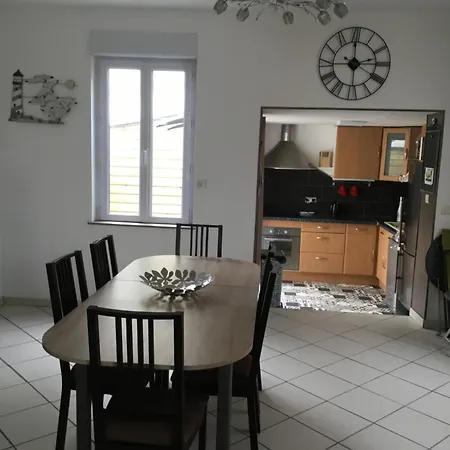 Holiday home Location Petit Philippe Maison 5 Personnes 2